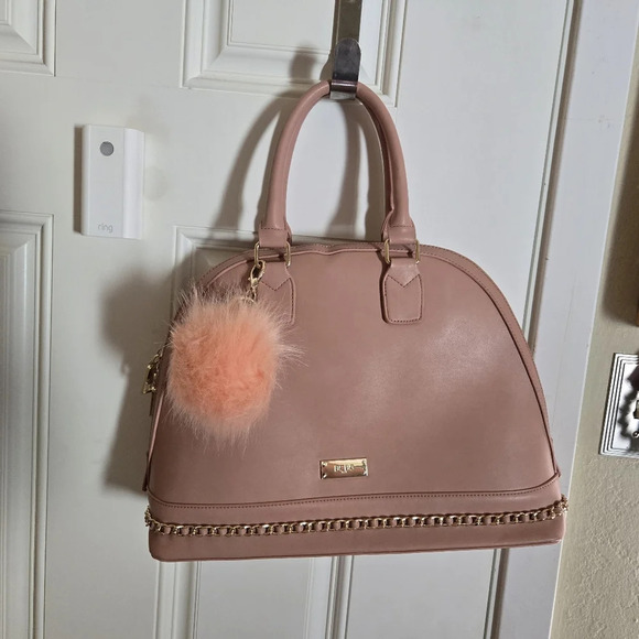 Sample handbag from BCBG Paris in blush pink, NWOT - Picture 14 of 15